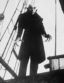 Max Schreck in seiner Paraderolle "Nosferatu - Symphonie des Grauens"