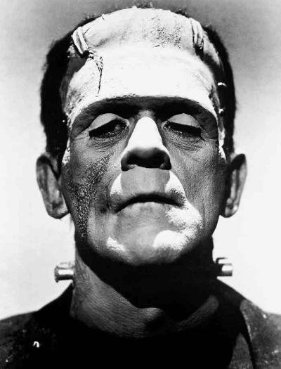 Boris Karloff als Frankenstein